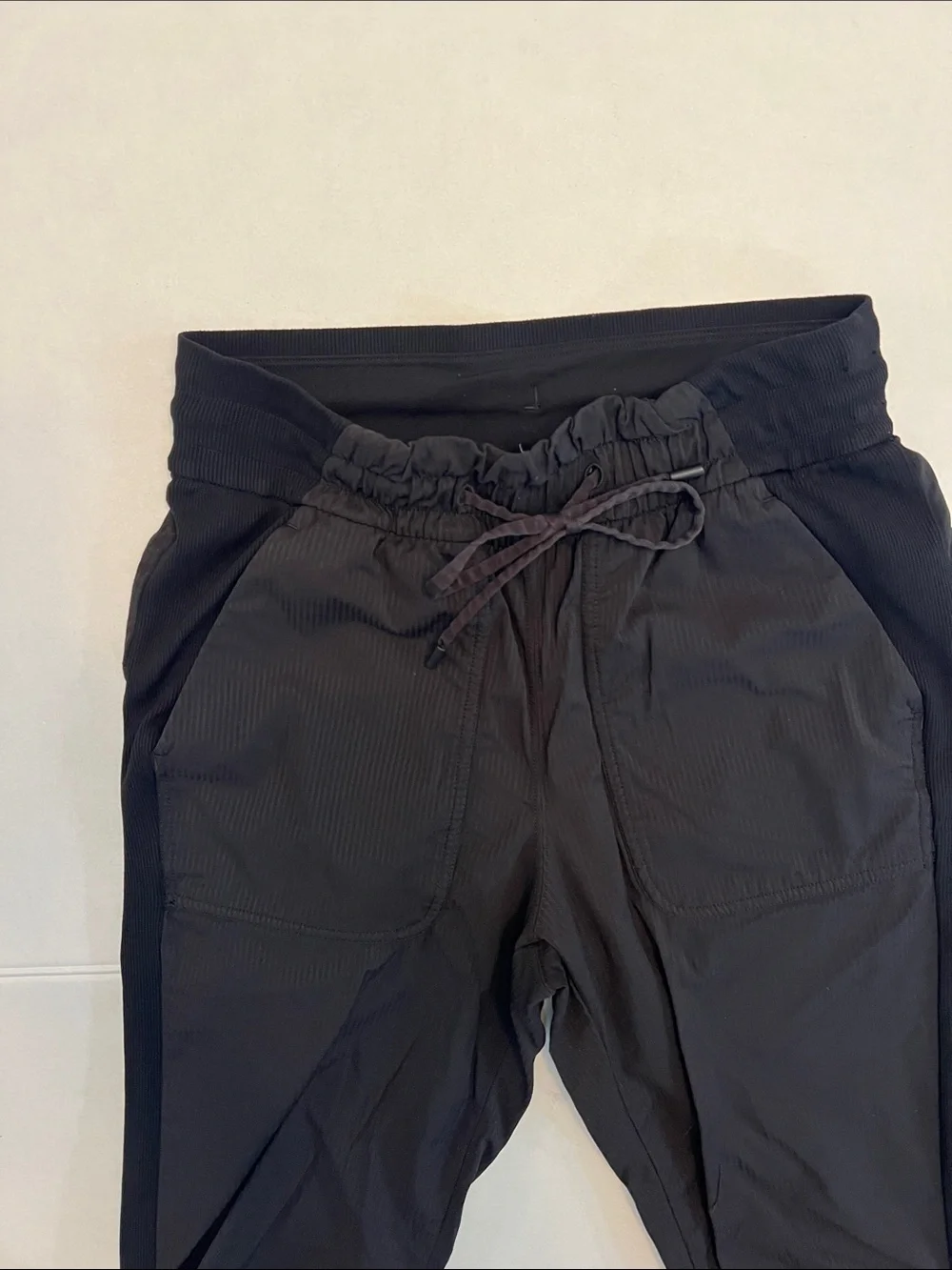 LULULEMON DANCE STUDIO BLACK PANTS SIZE 2